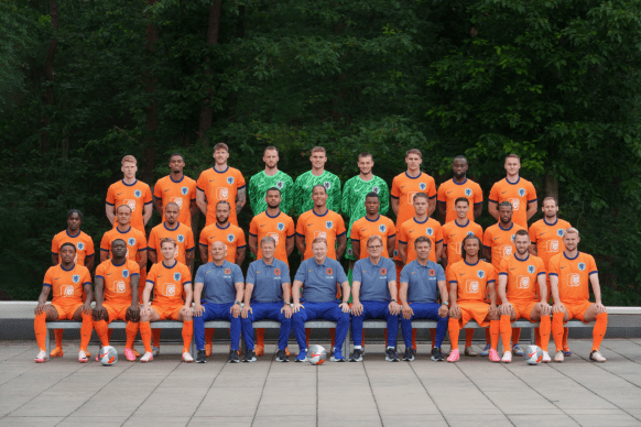 国足青年力,量崛起,伊万科维奇,赢彩网,彩票平台,安全购彩,在线投注,彩票分析